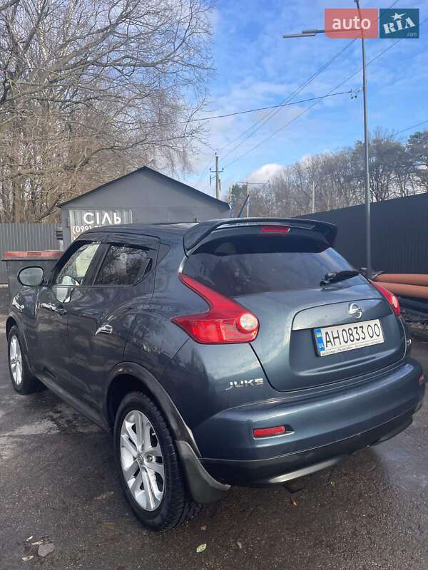 Внедорожник / Кроссовер Nissan Juke 2010 в Киеве