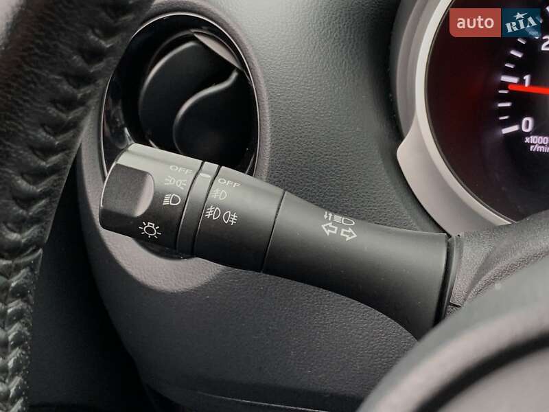 Внедорожник / Кроссовер Nissan Juke 2015 в Бердичеве фото 49 Внедорожник / Кроссовер Nissan Juke 2015 в Бердичеве