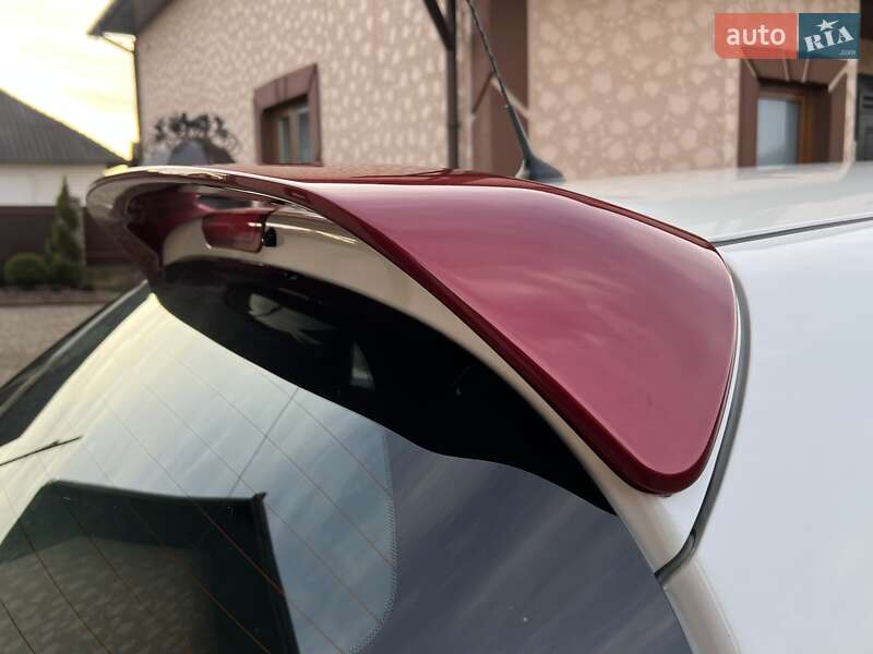 Позашляховик / Кросовер Nissan Juke 2017 в Івано-Франківську фото 40 Позашляховик / Кросовер Nissan Juke 2017 в Івано-Франківську