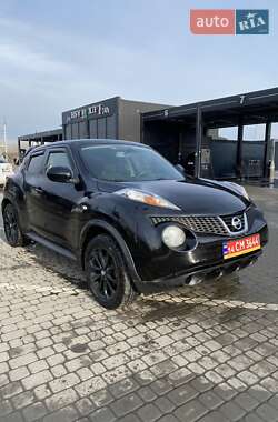 Позашляховик / Кросовер Nissan Juke 2014 в Львові