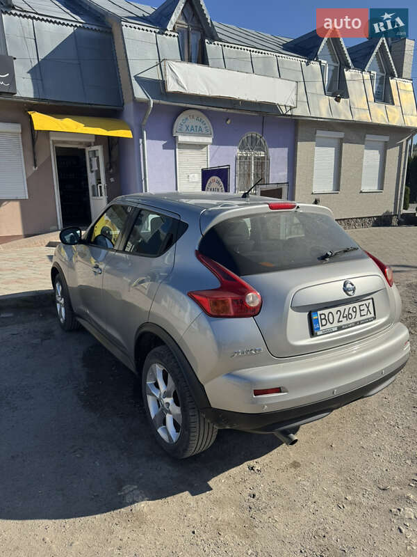 Позашляховик / Кросовер Nissan Juke 2011 в Бережанах