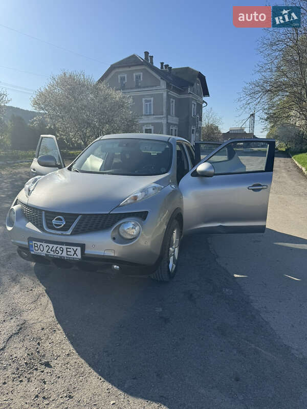 Позашляховик / Кросовер Nissan Juke 2011 в Бережанах