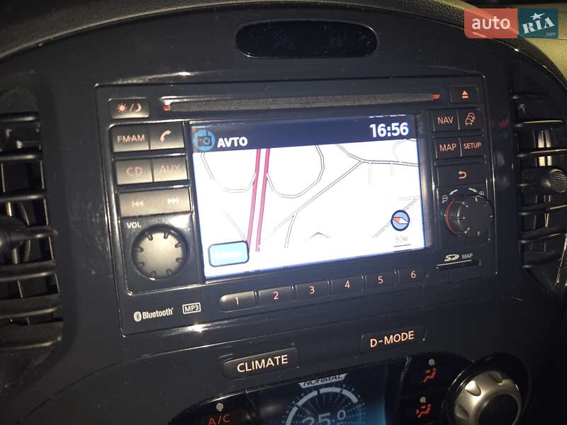 Позашляховик / Кросовер Nissan Juke 2012 в Києві