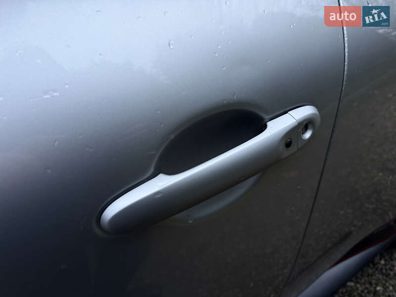 Внедорожник / Кроссовер Nissan Juke 2014 в Одессе