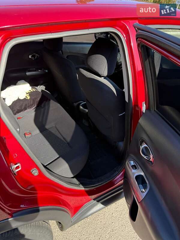 Внедорожник / Кроссовер Nissan Juke 2017 в Киеве