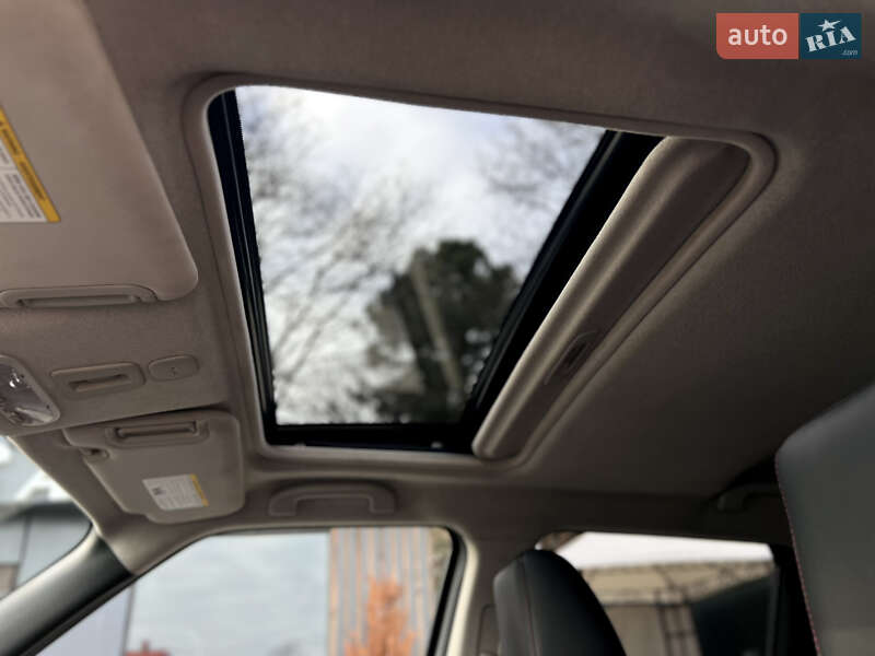 Позашляховик / Кросовер Nissan Juke 2015 в Одесі