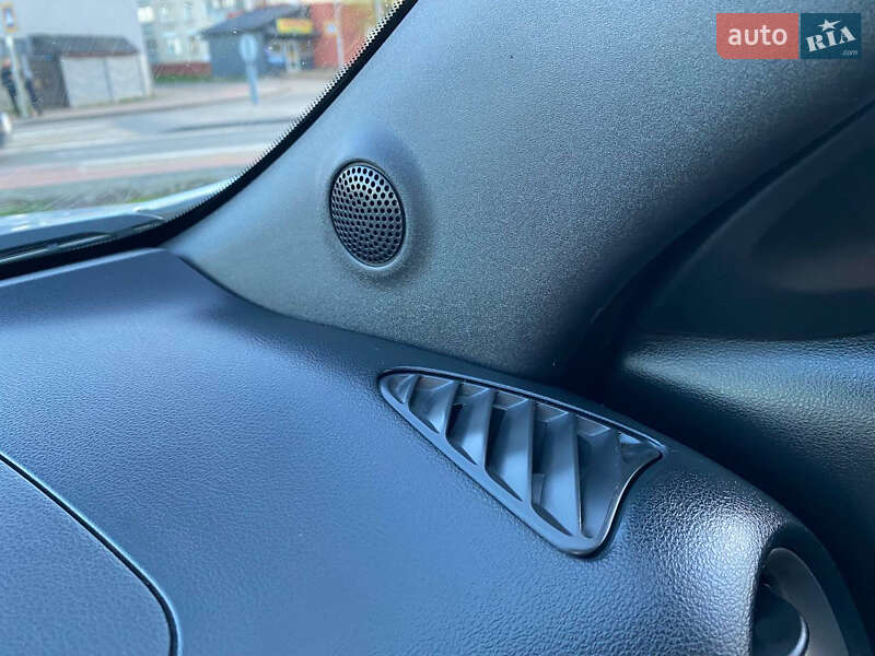 Внедорожник / Кроссовер Nissan Juke 2016 в Чернигове фото 67 Внедорожник / Кроссовер Nissan Juke 2016 в Чернигове