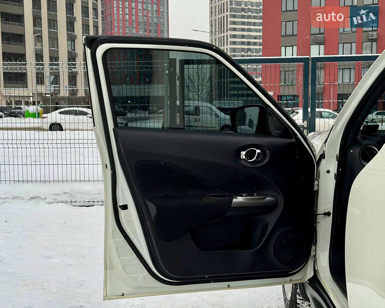 Внедорожник / Кроссовер Nissan Juke 2017 в Киеве