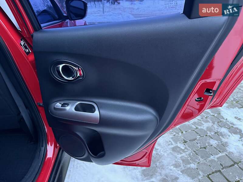 Внедорожник / Кроссовер Nissan Juke 2016 в Львове фото 130 Внедорожник / Кроссовер Nissan Juke 2016 в Львове