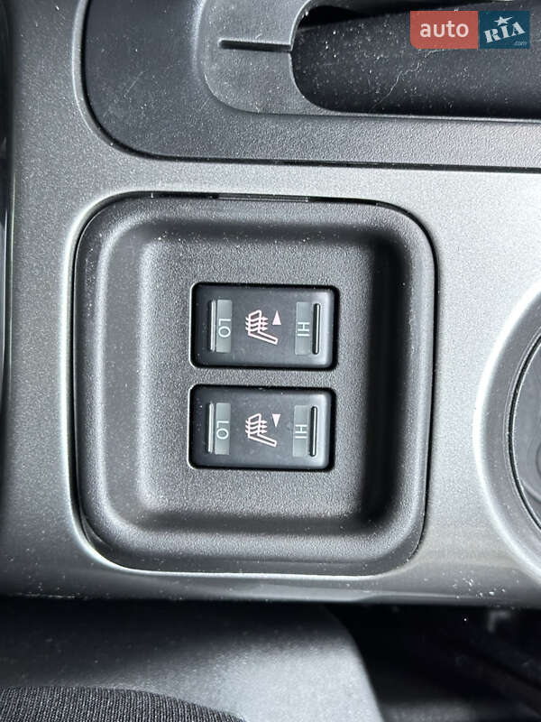 Внедорожник / Кроссовер Nissan Juke 2013 в Харькове