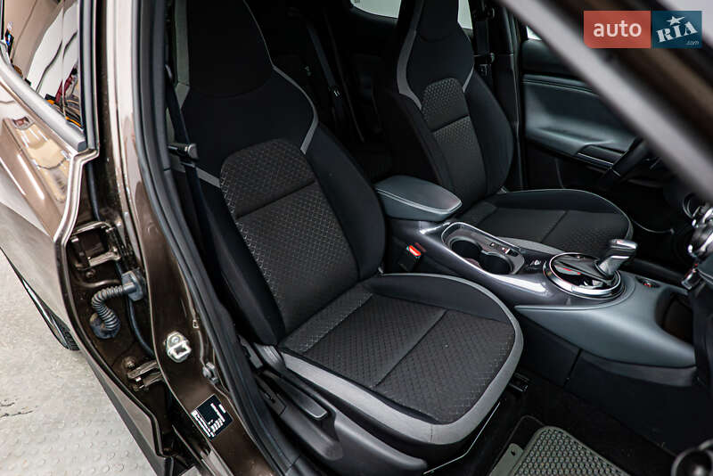 Внедорожник / Кроссовер Nissan Juke 2022 в Киеве