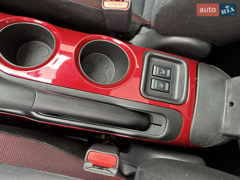 Внедорожник / Кроссовер Nissan Juke 2015 в Одессе фото 28 Внедорожник / Кроссовер Nissan Juke 2015 в Одессе