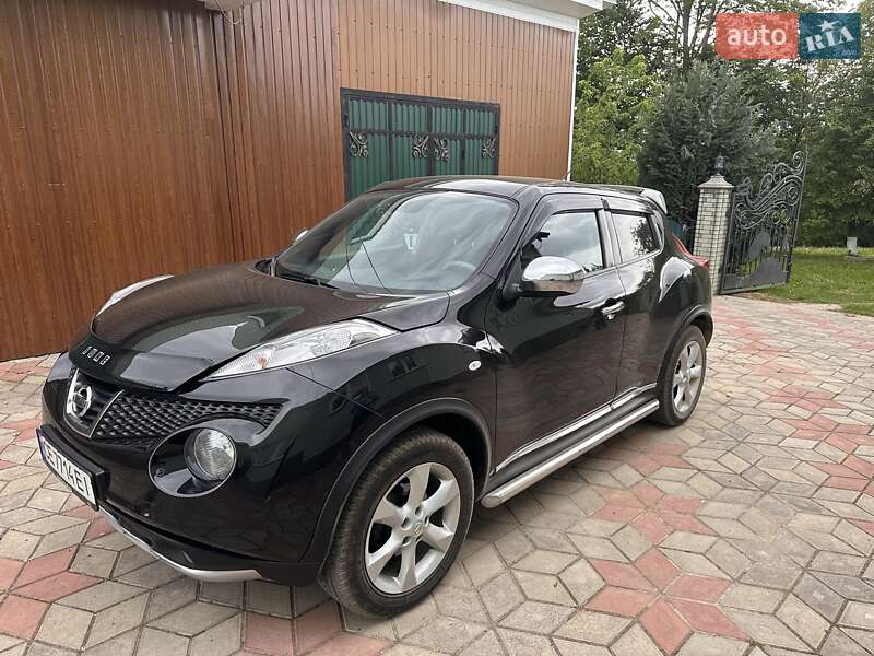 Позашляховик / Кросовер Nissan Juke 2012 в Чернівцях