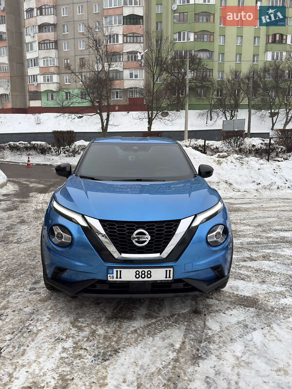 Внедорожник / Кроссовер Nissan Juke 2022 в Ровно