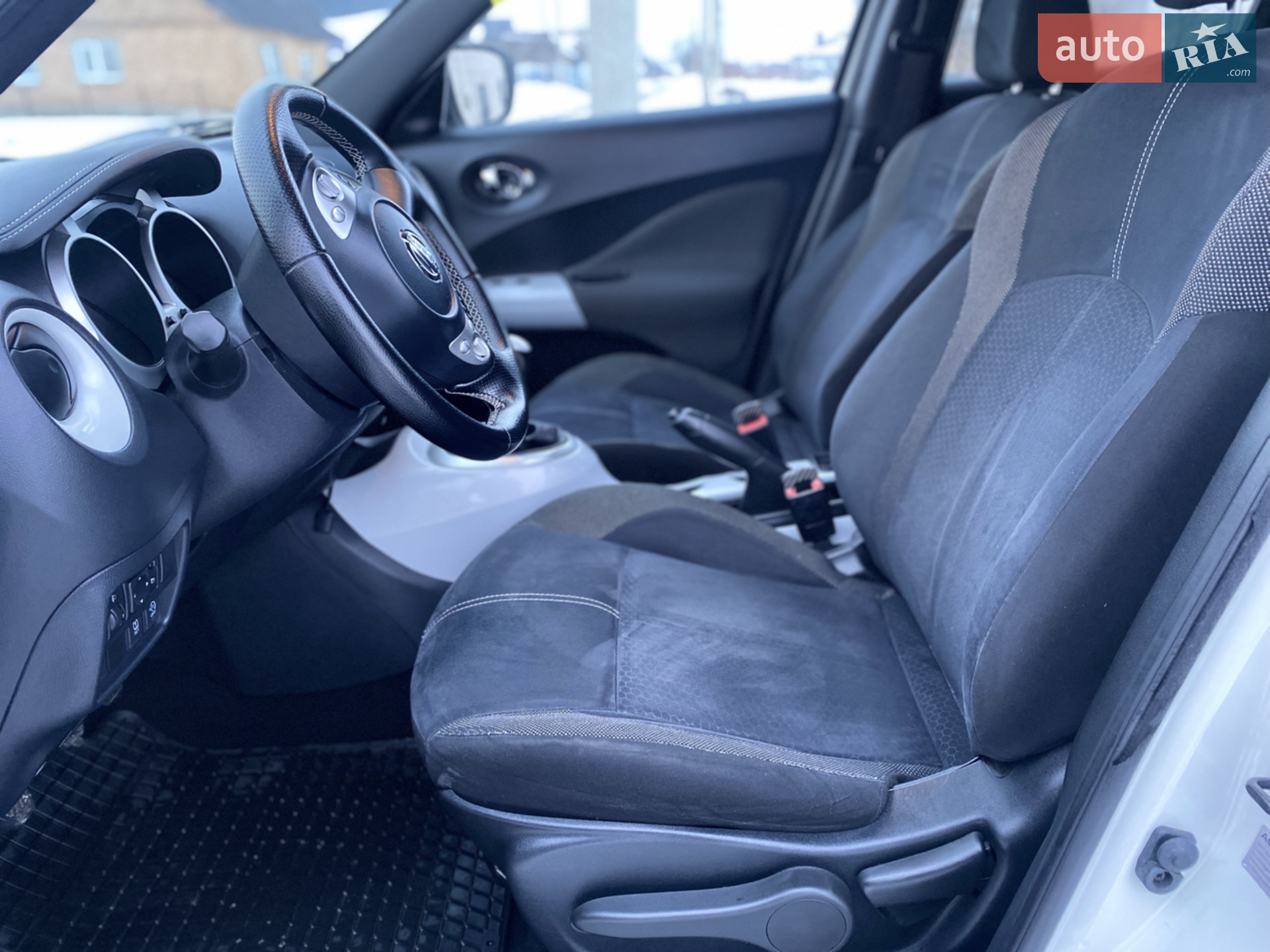2015 Nissan Juke - мініатюра 26