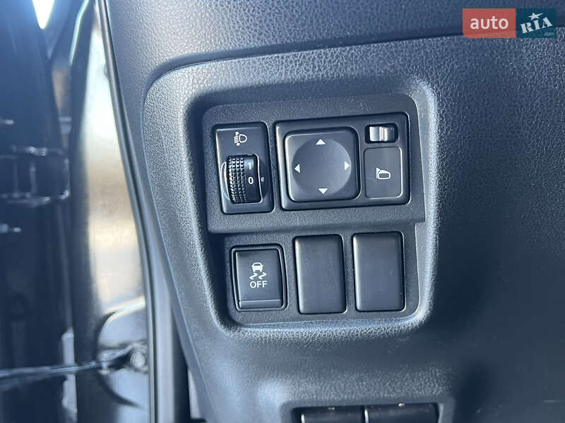 Внедорожник / Кроссовер Nissan Juke 2011 в Ковеле