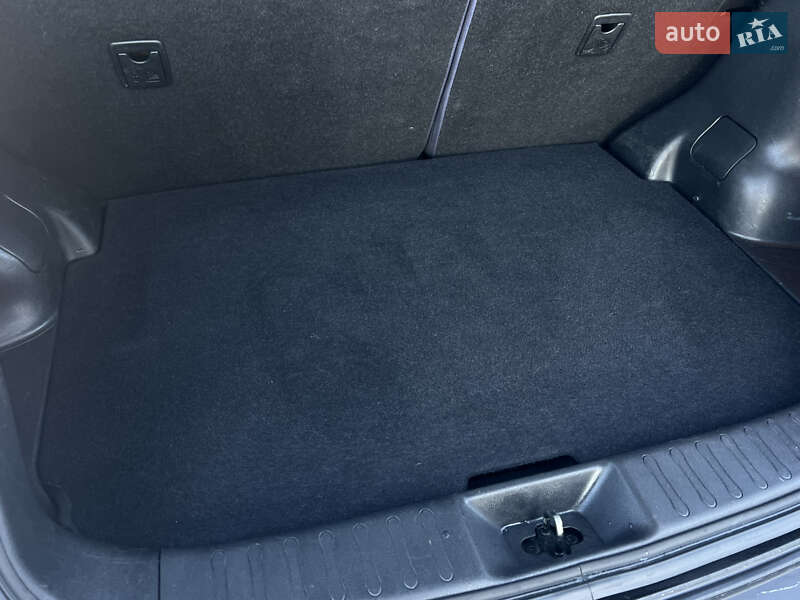 Внедорожник / Кроссовер Nissan Juke 2011 в Ковеле