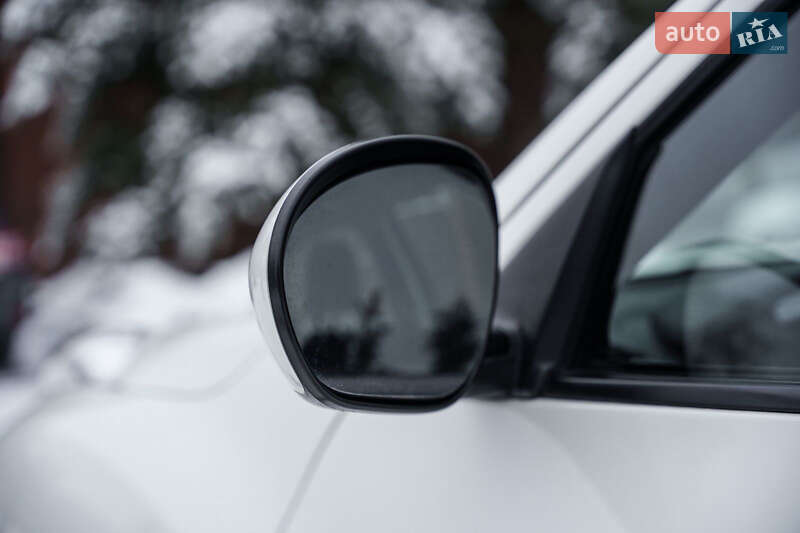 Внедорожник / Кроссовер Nissan Juke 2013 в Киеве