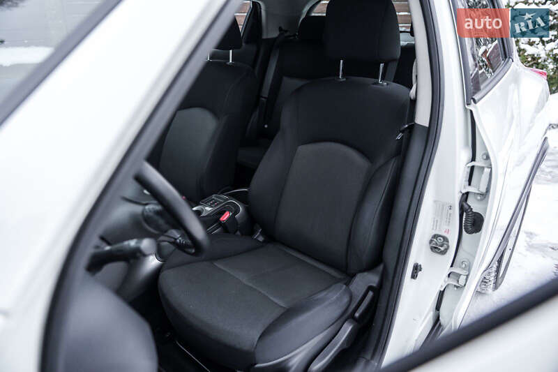 Внедорожник / Кроссовер Nissan Juke 2013 в Киеве