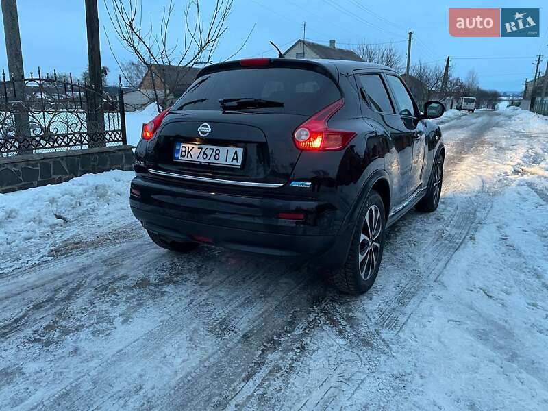 Позашляховик / Кросовер Nissan Juke 2011 в Демидівці