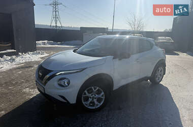 Внедорожник / Кроссовер Nissan Juke 2022 в Киеве