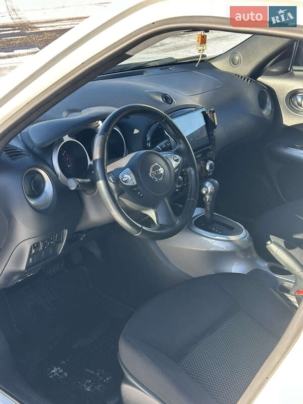 Внедорожник / Кроссовер Nissan Juke 2016 в Киеве