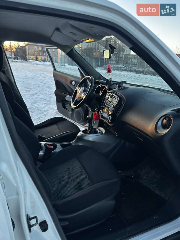 Внедорожник / Кроссовер Nissan Juke 2015 в Виннице