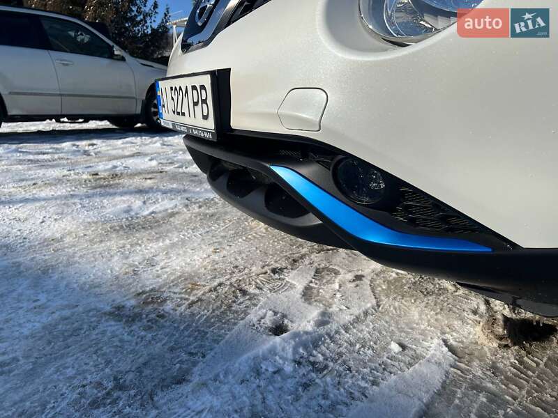 Внедорожник / Кроссовер Nissan Juke 2019 в Львове