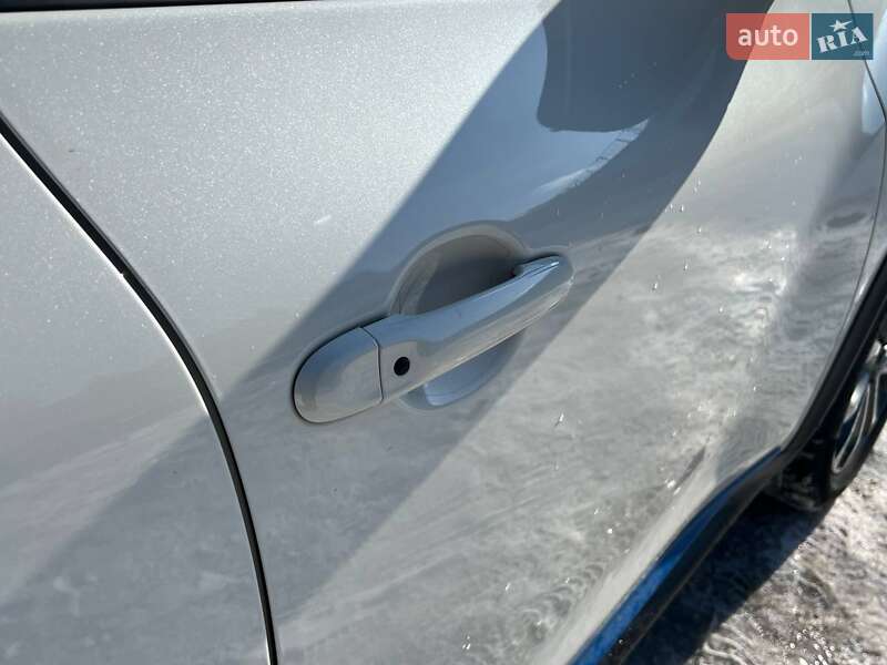 Внедорожник / Кроссовер Nissan Juke 2019 в Львове