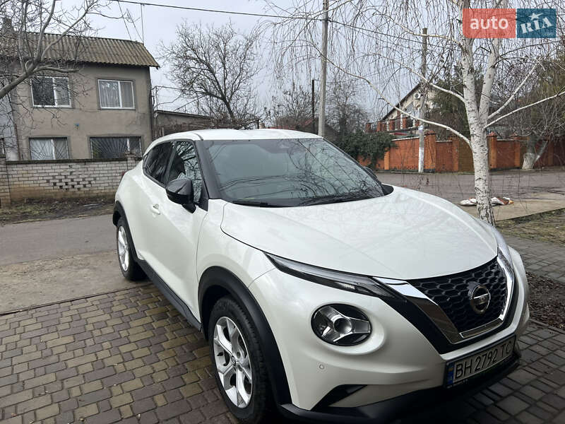 Внедорожник / Кроссовер Nissan Juke 2021 в Черноморске