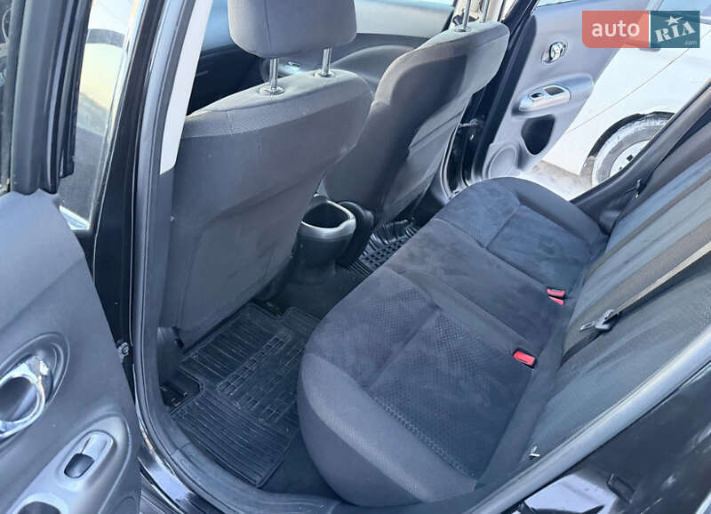 Внедорожник / Кроссовер Nissan Juke 2011 в Ровном фото 15 Внедорожник / Кроссовер Nissan Juke 2011 в Ровном