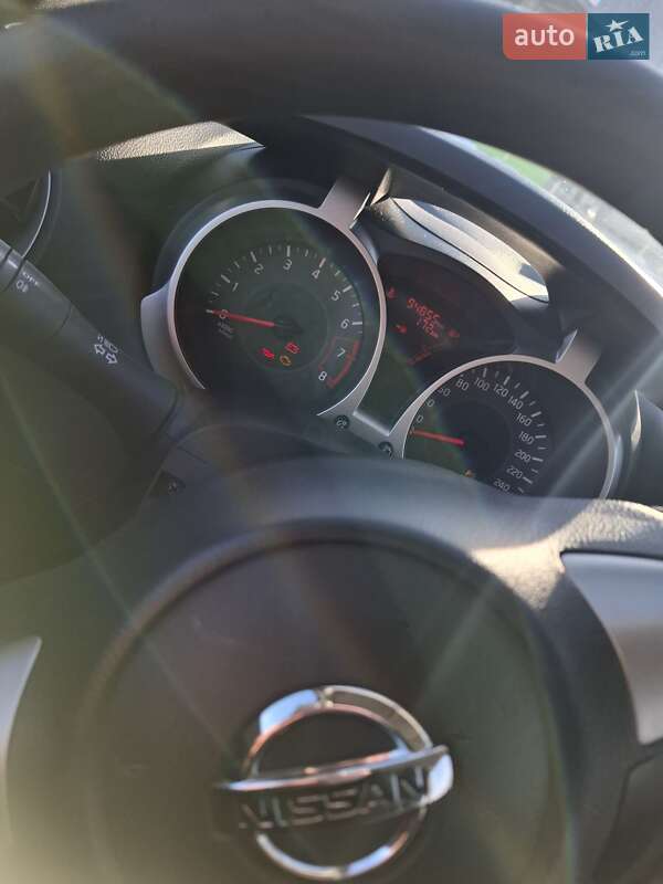 Позашляховик / Кросовер Nissan Juke 2017 в Києві