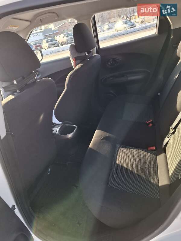 Позашляховик / Кросовер Nissan Juke 2017 в Києві