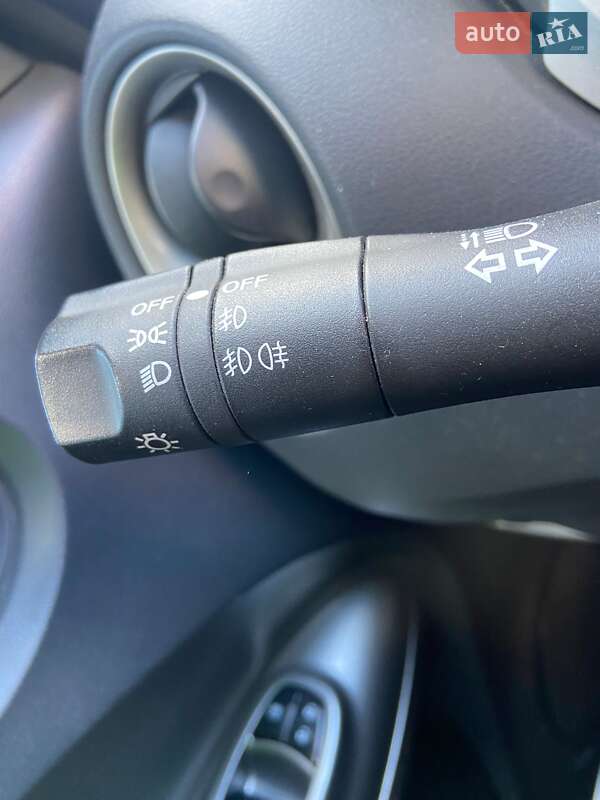 Внедорожник / Кроссовер Nissan Juke 2011 в Прилуках