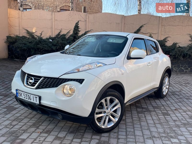 Внедорожник / Кроссовер Nissan Juke 2012 в Ровно