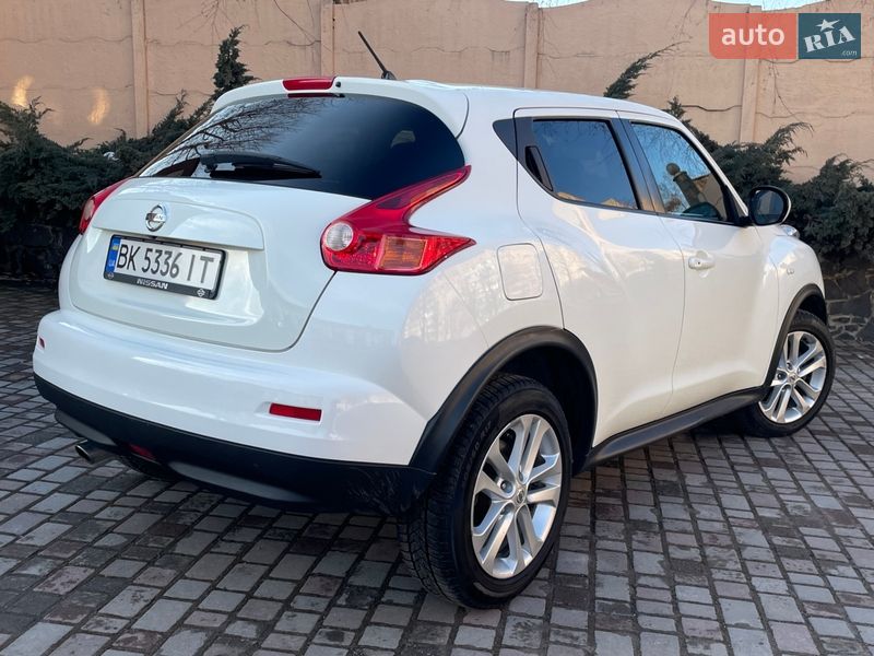 Внедорожник / Кроссовер Nissan Juke 2012 в Ровно