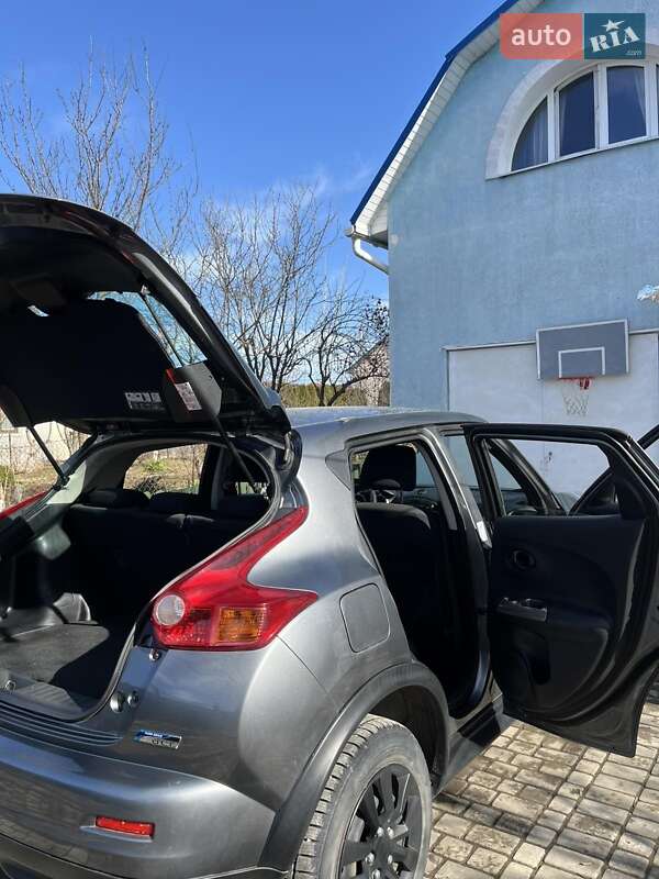 Позашляховик / Кросовер Nissan Juke 2012 в Івано-Франківську