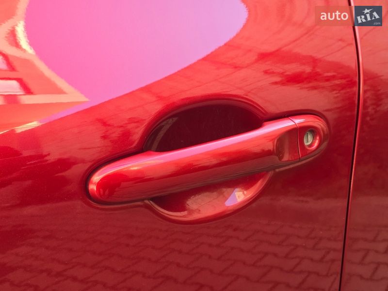 Внедорожник / Кроссовер Nissan Juke 2011 в Хмельницком