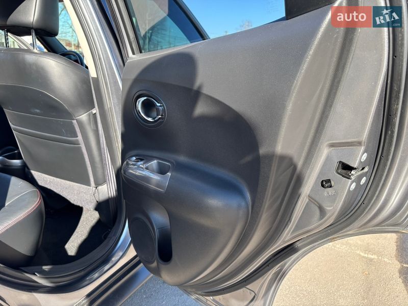 Внедорожник / Кроссовер Nissan Juke 2016 в Хмельницком