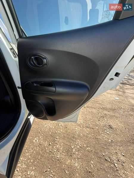 Позашляховик / Кросовер Nissan Juke 2016 в Первомайську