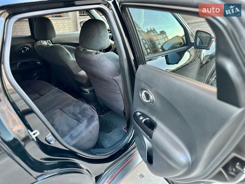 Внедорожник / Кроссовер Nissan Juke 2015 в Киеве