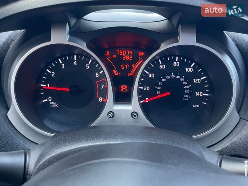 Внедорожник / Кроссовер Nissan Juke 2014 в Харькове