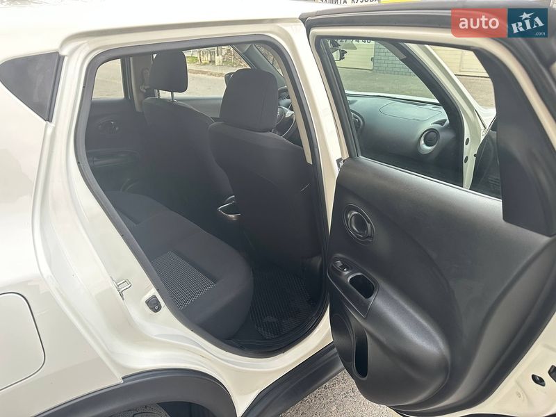 Внедорожник / Кроссовер Nissan Juke 2019 в Днепре