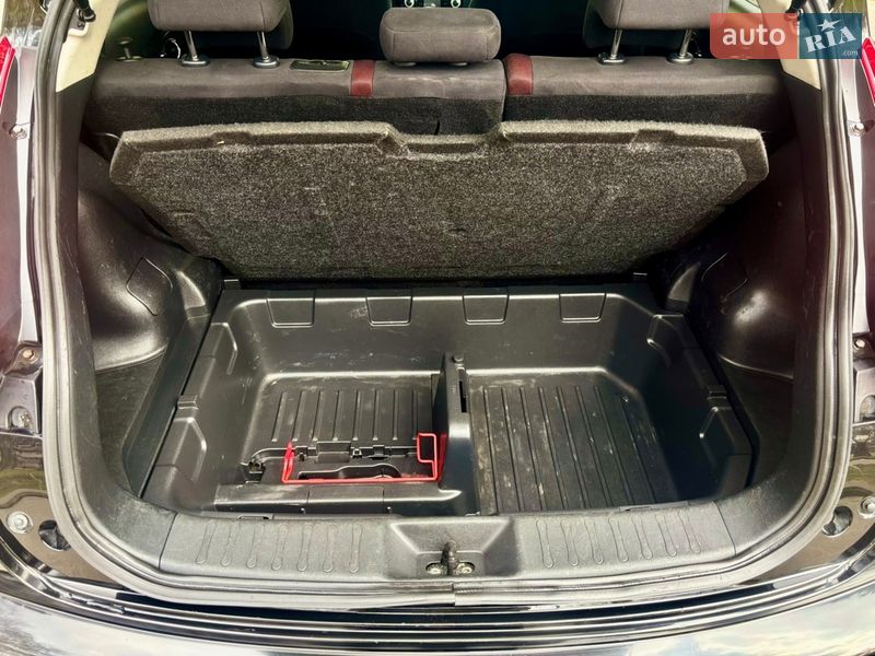 Внедорожник / Кроссовер Nissan Juke 2012 в Ровно