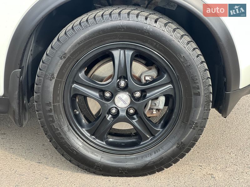 Внедорожник / Кроссовер Nissan Juke 2012 в Ровно фото 9 Внедорожник / Кроссовер Nissan Juke 2012 в Ровно