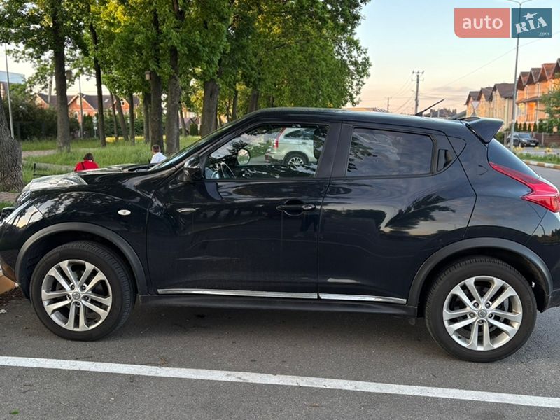 Позашляховик / Кросовер Nissan Juke 2011 в Києві