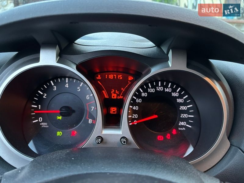 Позашляховик / Кросовер Nissan Juke 2011 в Києві