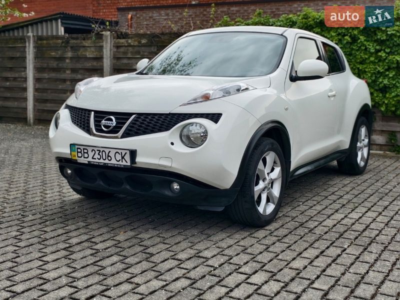 Позашляховик / Кросовер Nissan Juke 2012 в Києві