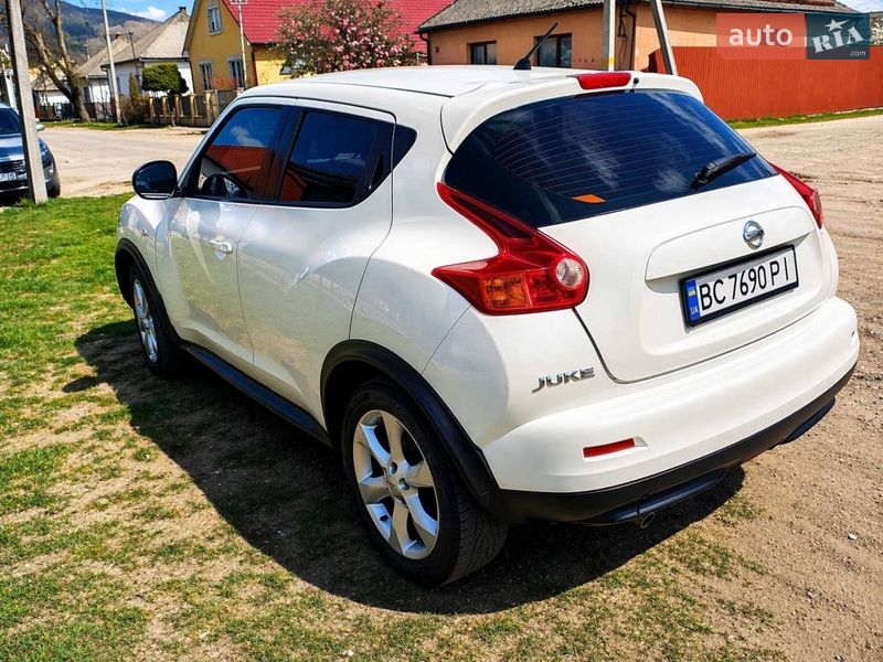 Внедорожник / Кроссовер Nissan Juke 2013 в Сваляве фото 2 Внедорожник / Кроссовер Nissan Juke 2013 в Сваляве