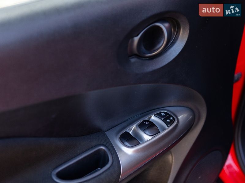 Внедорожник / Кроссовер Nissan Juke 2017 в Киеве